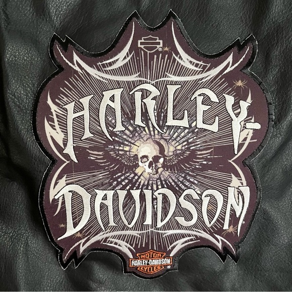 Harley-Davidson Black Leather Vest with Clown, Savannah, Ga. Patches - Picture 4 of 14
